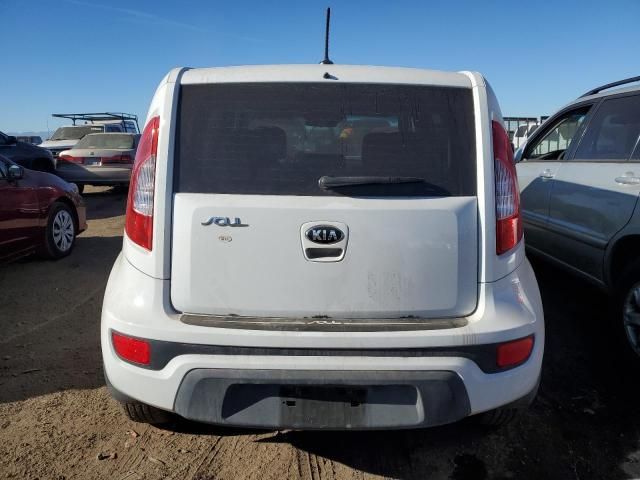 2013 KIA Soul +