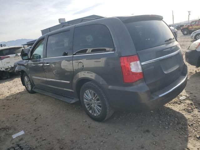 2016 Chrysler Town & Country Touring L