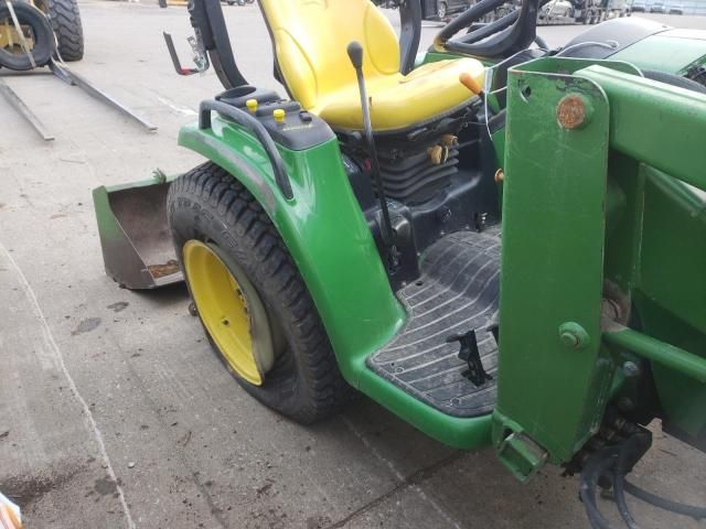 2004 John Deere 4310