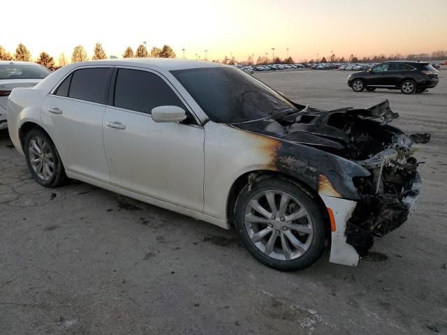 2018 Chrysler 300 Touring