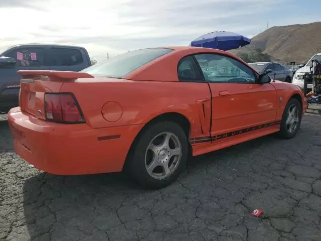 2004 Ford Mustang