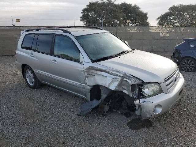 2004 Toyota Highlander Base