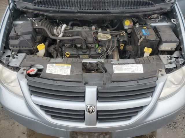 2005 Dodge Grand Caravan SE