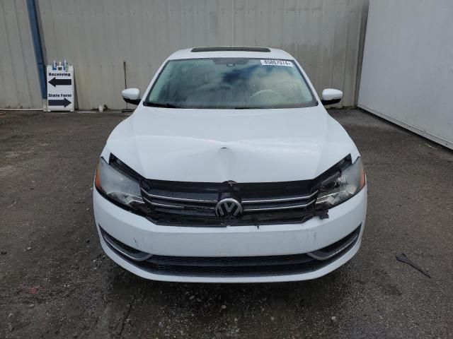 2013 Volkswagen Passat SE