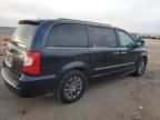 2014 Chrysler Town & Country Touring L