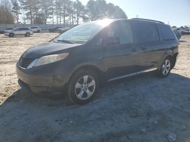 2012 Toyota Sienna LE