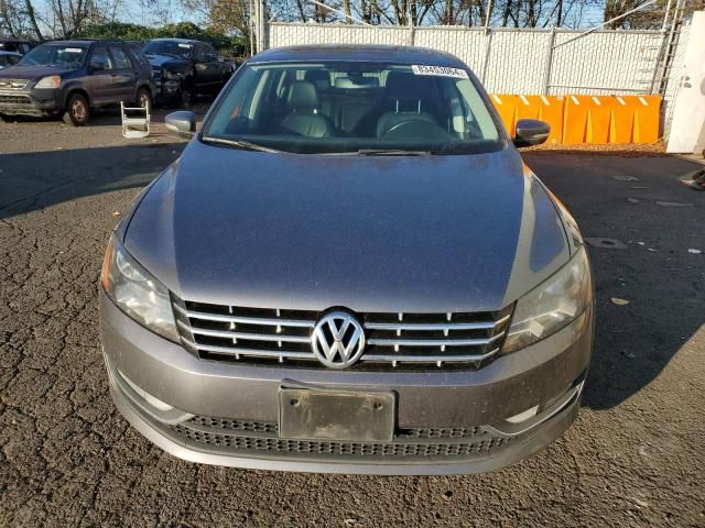 2014 Volkswagen Passat SEL