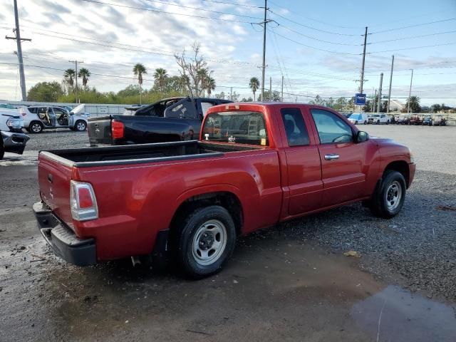 2007 Mitsubishi Raider LS