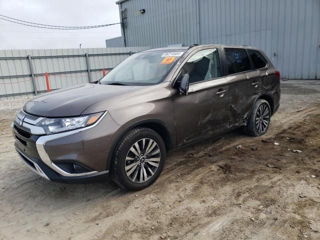 2020 Mitsubishi Outlander SE