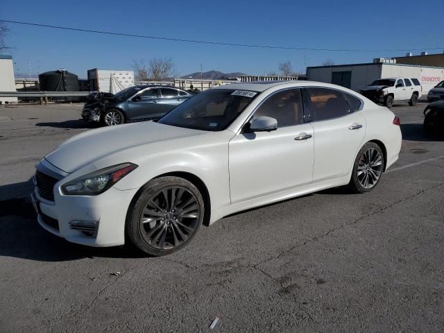 2016 Infiniti Q70 3.7