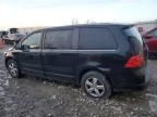 2010 Volkswagen Routan SE