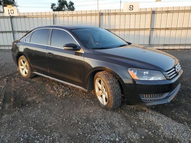 2013 Volkswagen Passat SE