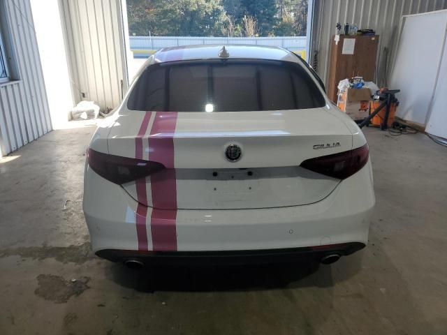 2021 Alfa Romeo Giulia Sport