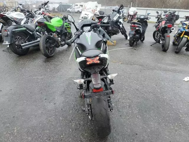 2022 Kawasaki EX650 N