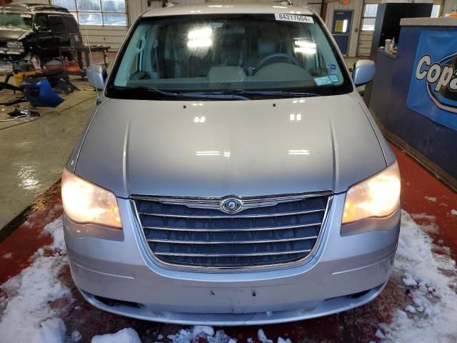 2009 Chrysler Town & Country Touring