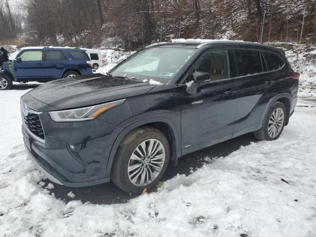 2021 Toyota Highlander Hybrid Platinum