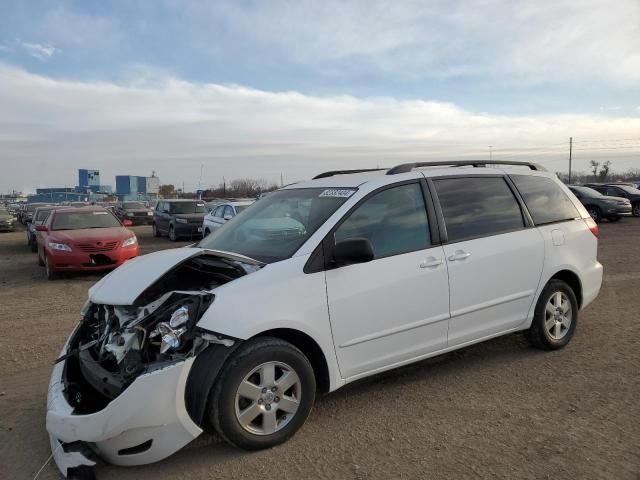 2010 Toyota Sienna CE