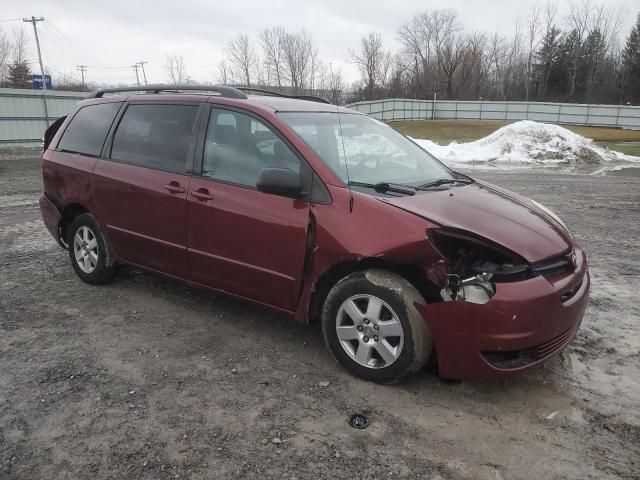 2005 Toyota Sienna CE