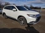 2016 Mitsubishi Outlander SE