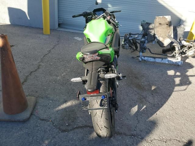 2024 Kawasaki EX650 P