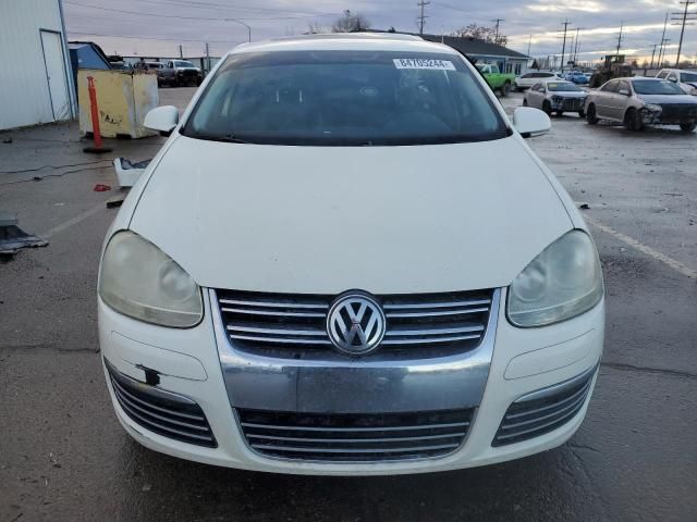 2005 Volkswagen New Jetta 2.5L Option Package 1