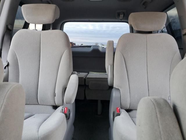 2007 KIA Sedona EX