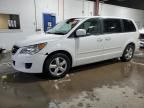 2010 Volkswagen Routan SE