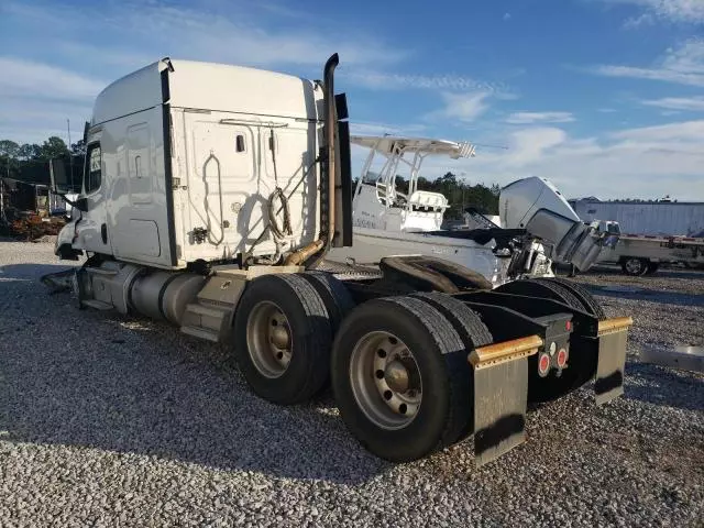 2018 Freightliner Cascadia 125