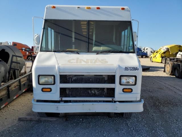 2002 Freightliner Chassis M Line WALK-IN Van