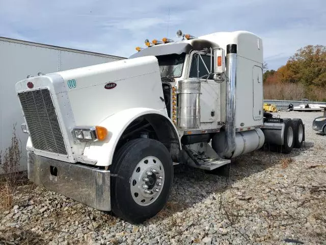 2000 Peterbilt 379