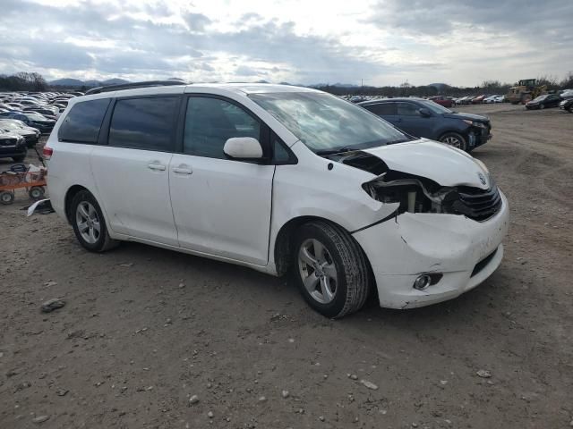 2013 Toyota Sienna LE