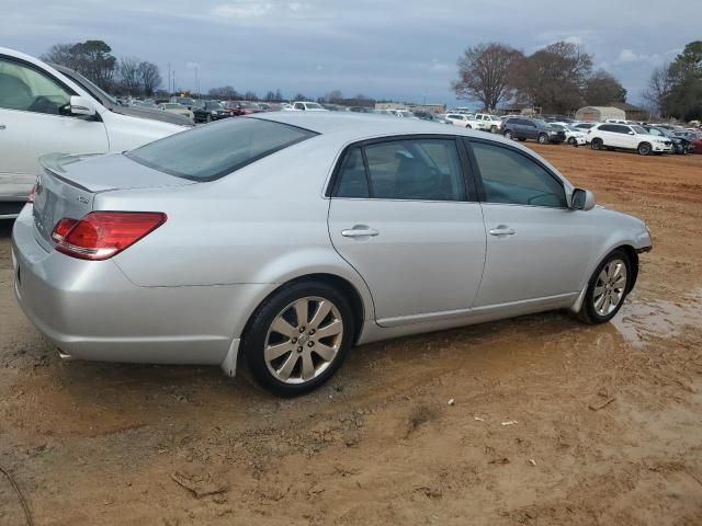 2005 Toyota Avalon XL