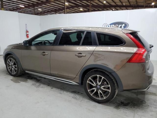 2016 Volvo V60 Cross Country Premier