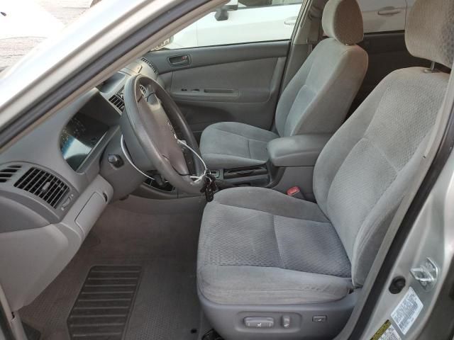 2004 Toyota Camry LE