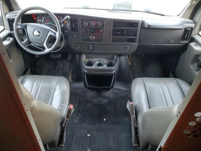 2009 Chevrolet Express G2500