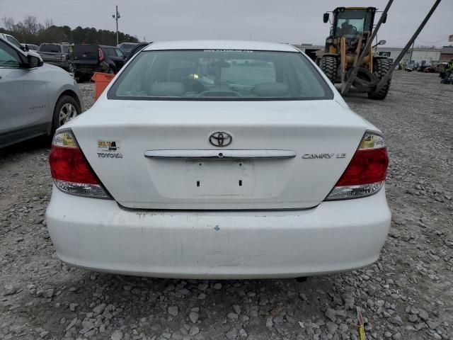 2005 Toyota Camry LE