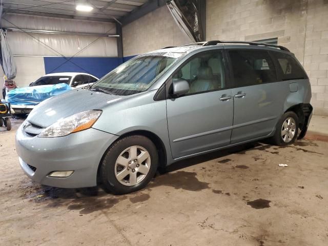 2008 Toyota Sienna XLE