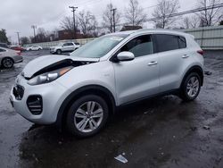 KIA Vehiculos salvage en venta: 2017 KIA Sportage LX