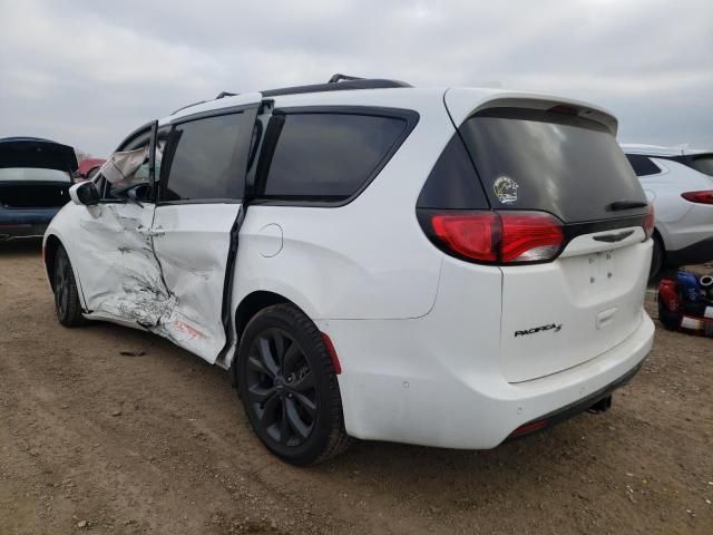 2019 Chrysler Pacifica Touring L Plus