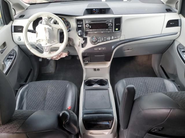 2014 Toyota Sienna Sport