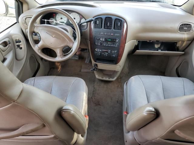 2002 Chrysler Town & Country LX