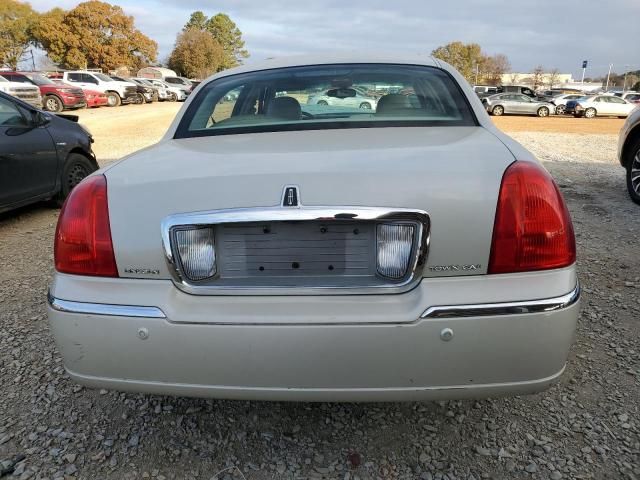 2004 Lincoln Town Car Executive