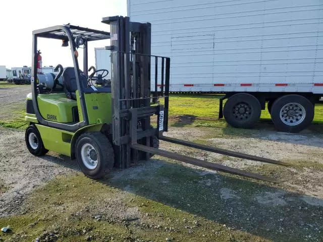 2009 Clark Forklift