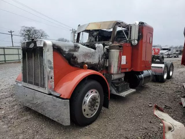 2000 Peterbilt 379