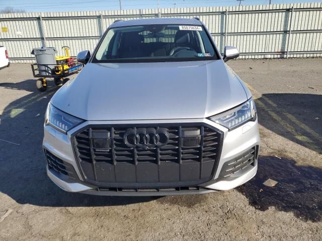 2022 Audi Q7 Premium Plus