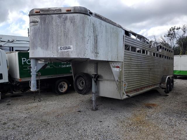 2001 Sundowner Horse Trailer