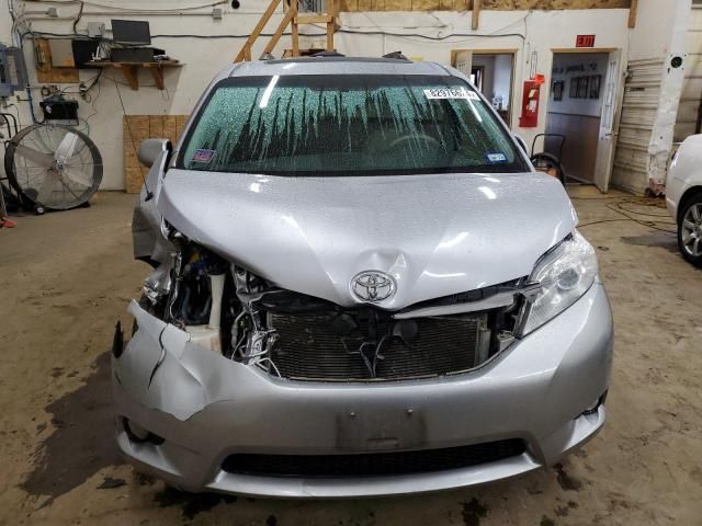 2012 Toyota Sienna XLE