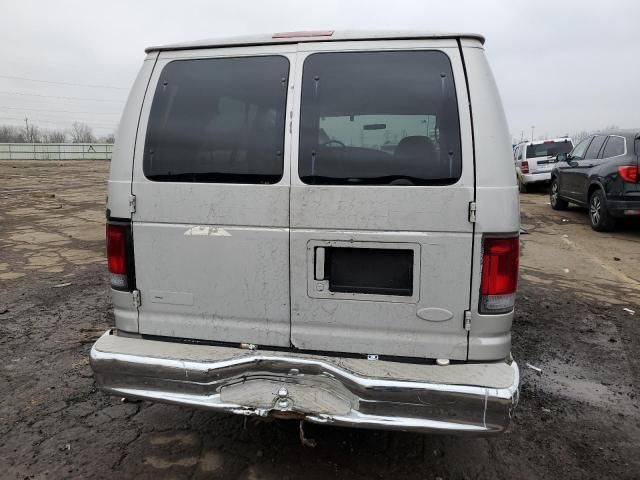 2003 Ford Econoline E350 Super Duty Wagon