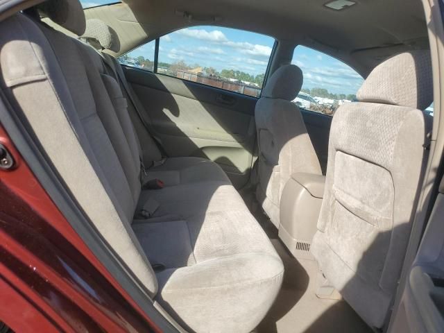 2004 Toyota Camry LE