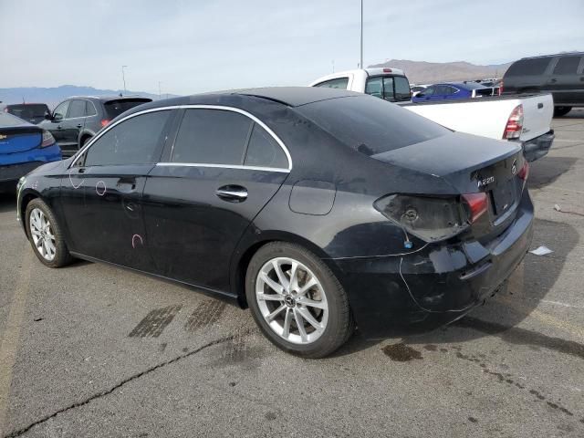 2019 Mercedes-Benz A 220